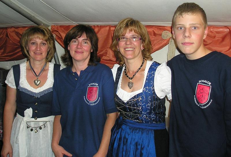Sa_R_12.JPG - Das Cafe-Team versorgte die Gäste mit duftenden und süßen Spezialitäten.